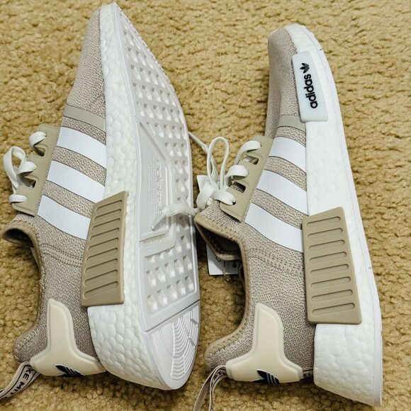 NWT Adidas Originals NMD R1 Big Kids Sneakers in Wonder Beige/White Sz 7 - Picture 6 of 16
